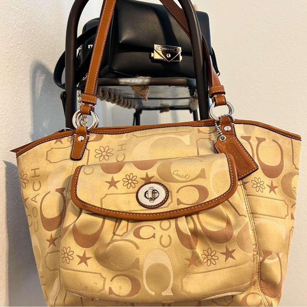 ‼️SOLD Y2K Coach Purse Leah Shoulder Bag Beige & Brown Stars Sateen.
